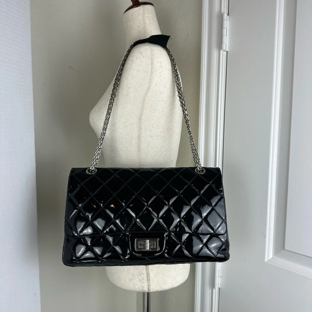 Chanel Reissue 2.55 Jumbo Double Flap Bag - Picture 4 of 16